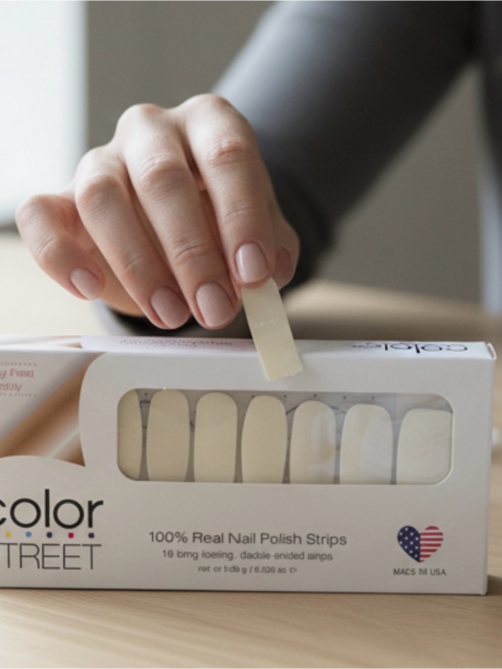 🌸Color Street Neutral Cream Nail Strips - Soft Ivory Finish